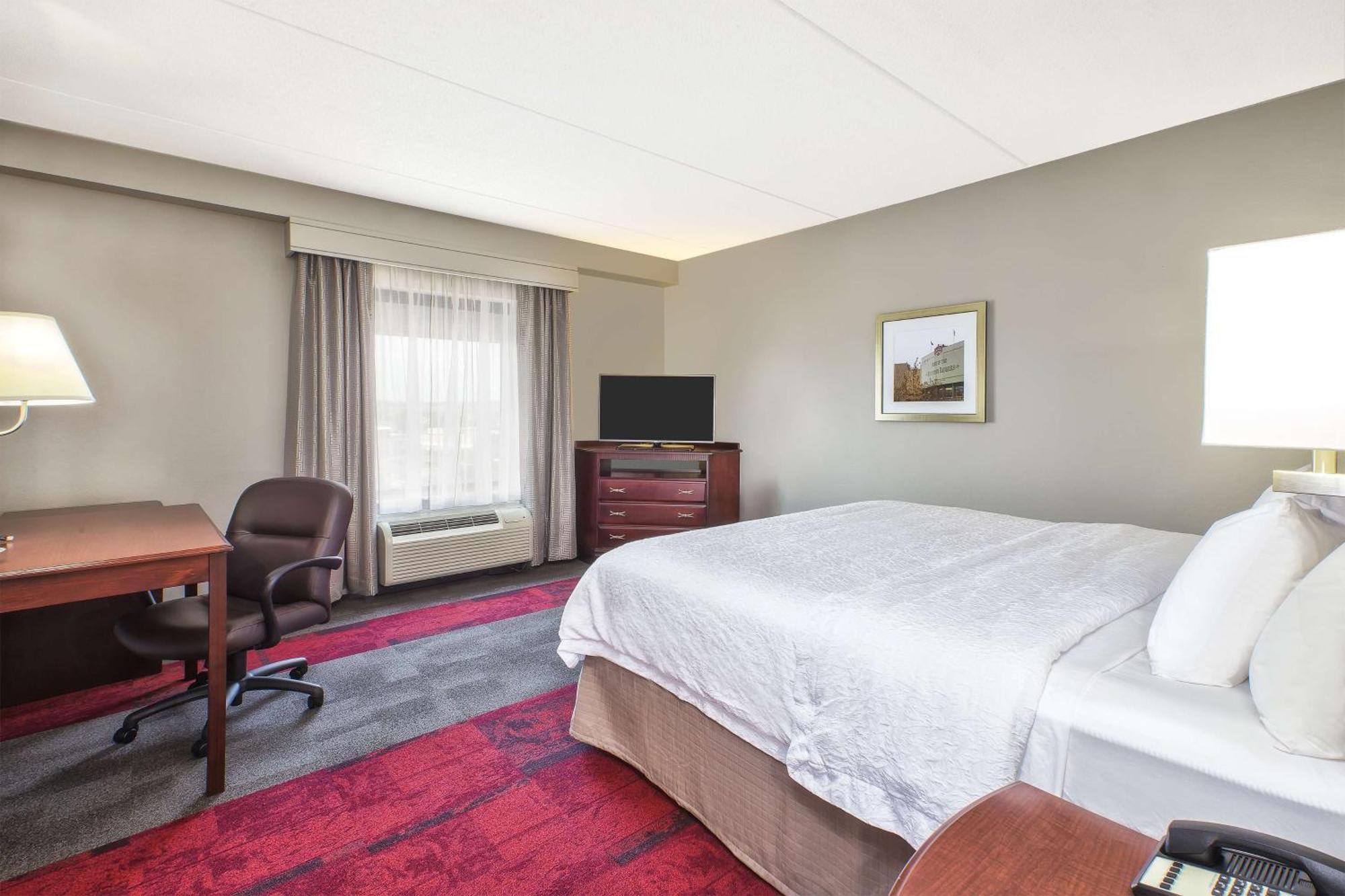 Hampton Inn & Suites Madison - West Buitenkant foto