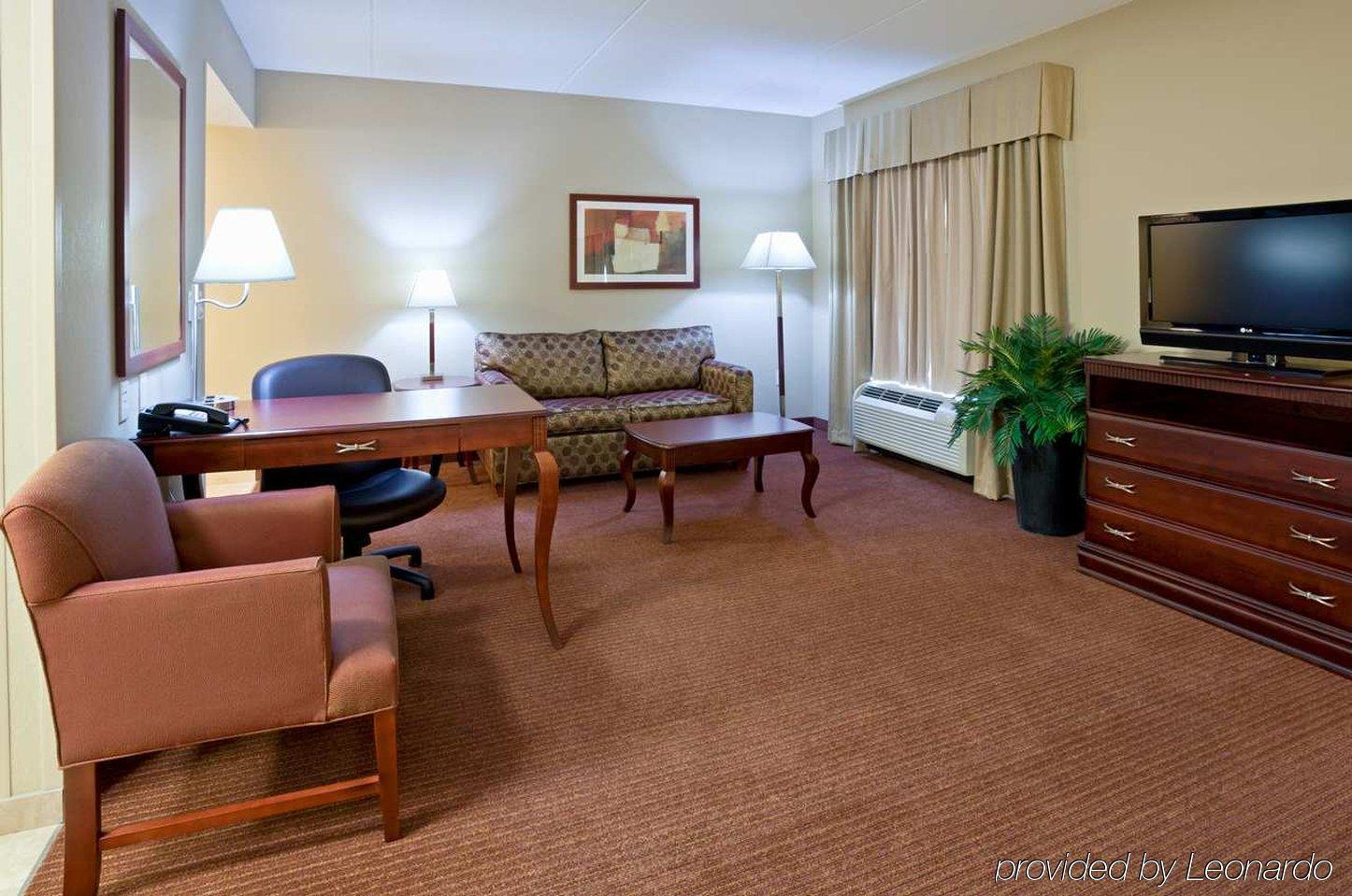 Hampton Inn & Suites Madison - West Buitenkant foto