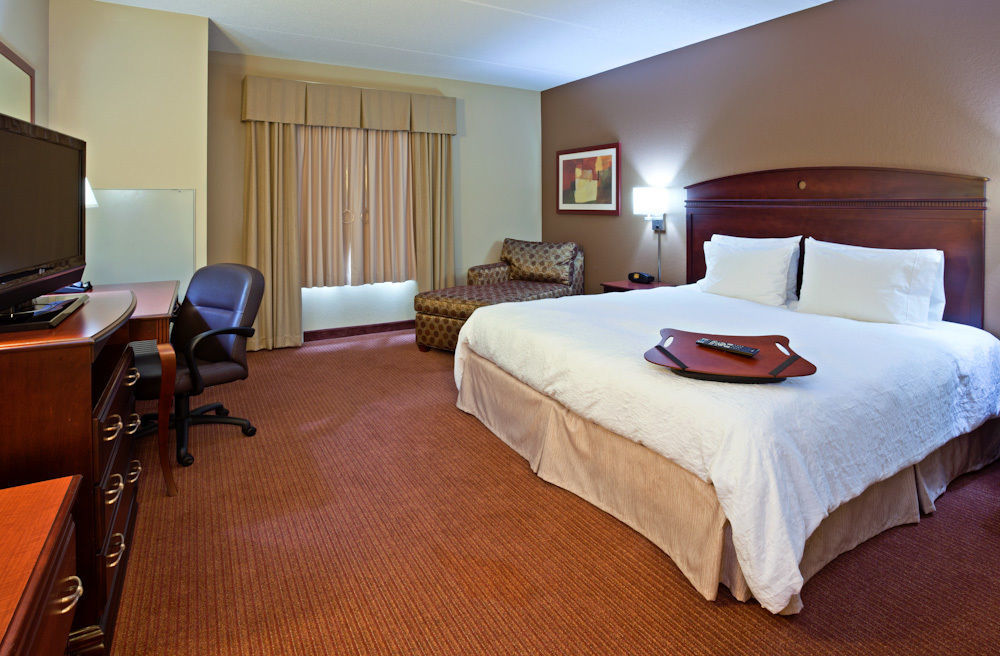 Hampton Inn & Suites Madison - West Buitenkant foto
